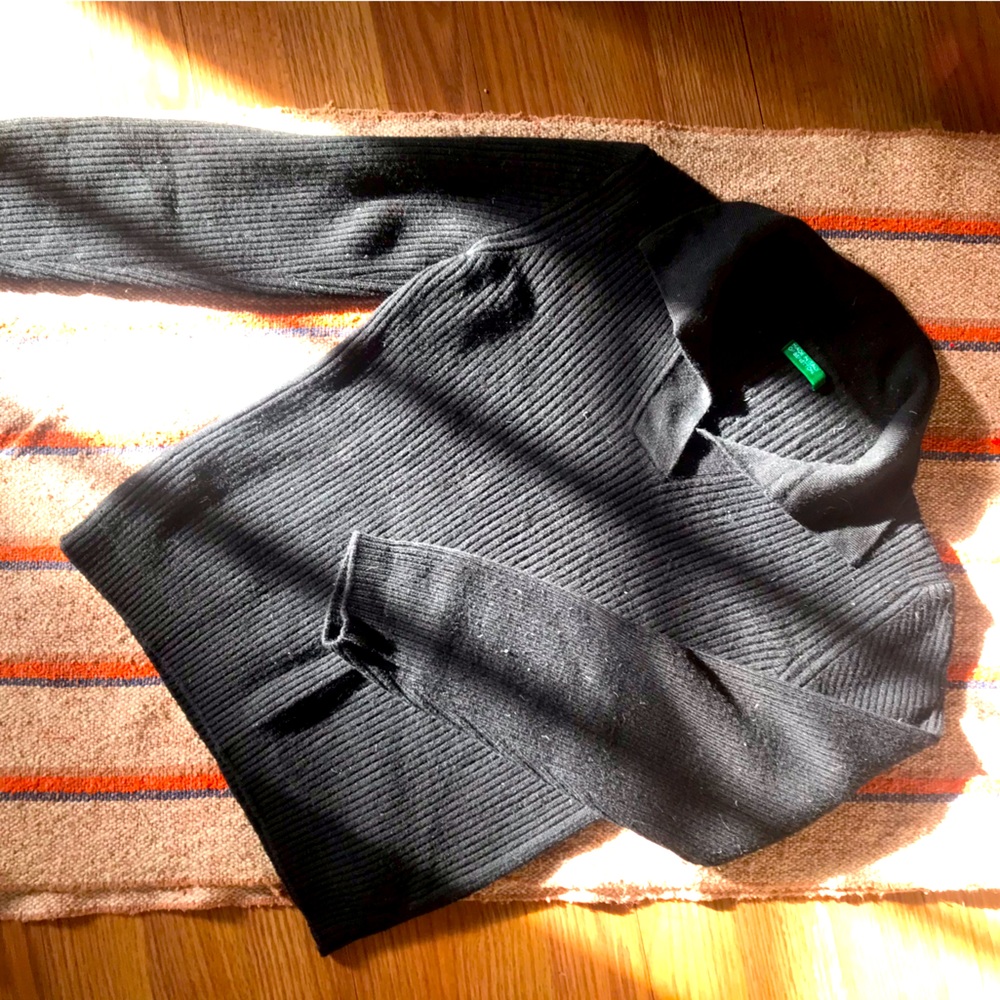 Benetton Cropped Collard Sweater